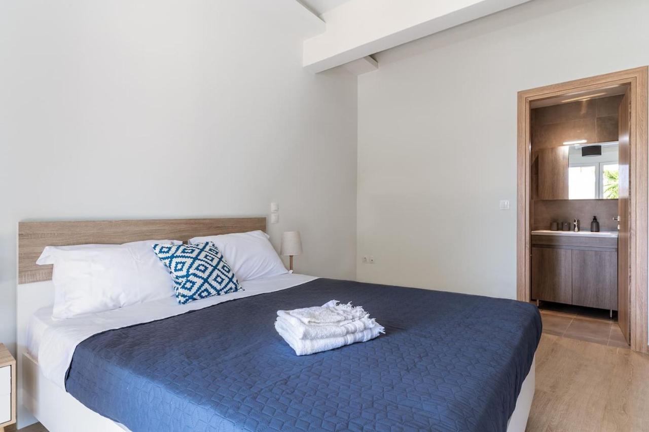 Cozy 2bd Beachfront Escape In The Heart Of Glyfada *